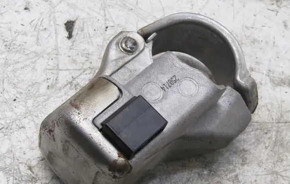 Peugeot 108 Steering wheel lock 4052E