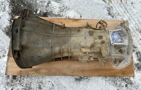 Nissan Patrol Y60 Manual 5 speed gearbox 3201022J00