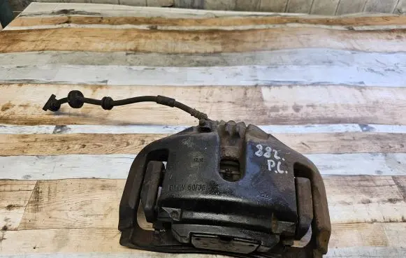 BMW 7 F01 F02 F03 F04 Front brake caliper BMW6035