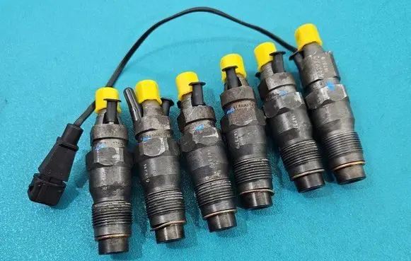 Fuel injector