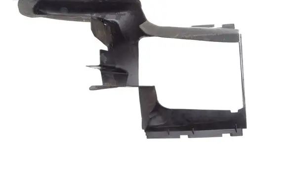 Audi Q7 4L Intercooler air channel guide 4L0117336