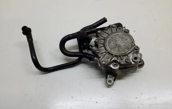 Volkswagen Touran I Vacuum pump 03G145209 310805