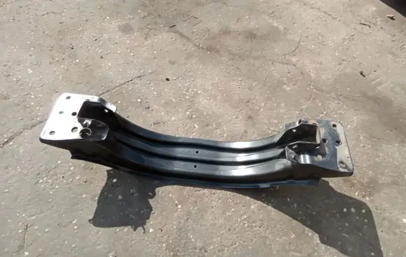 Renault Master III Front bumper cross member