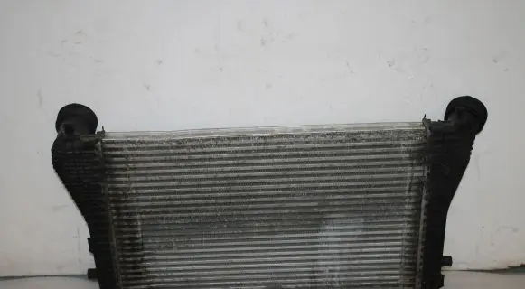 Volkswagen Golf V Intercooler radiator