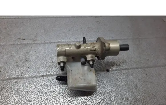 Ford Focus C-MAX Master brake cylinder 03350886401