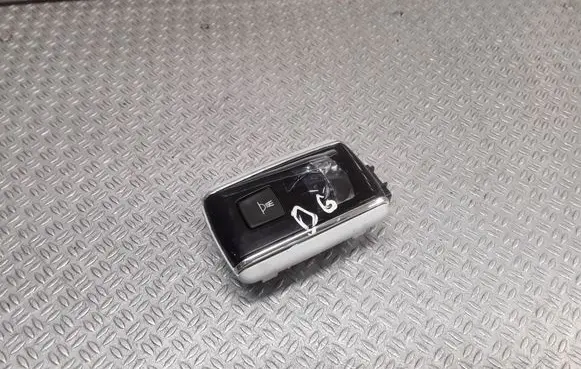 Peugeot 508 Rear seat light 8956400