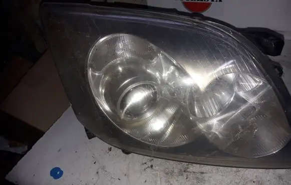 Toyota Avensis T250 Headlight/headlamp HTY5121R0EE