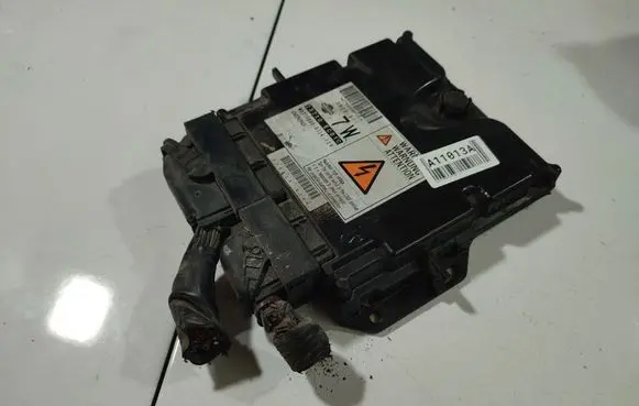 Nissan Pathfinder R51 Engine control unit/module 2758006714
