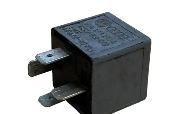 Audi A4 S4 B7 8E 8H Other relay 8D0951253A