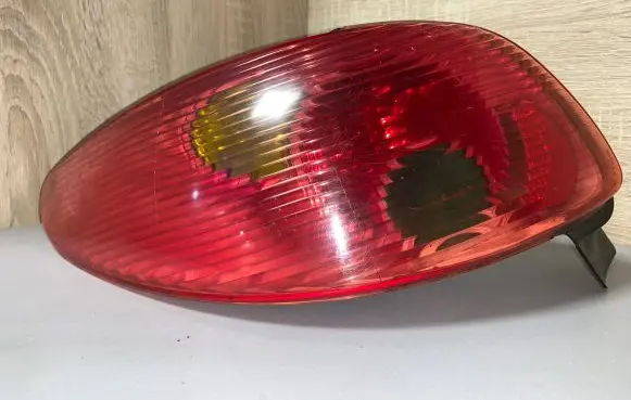 Peugeot 206 Rear/tail lights 1443
