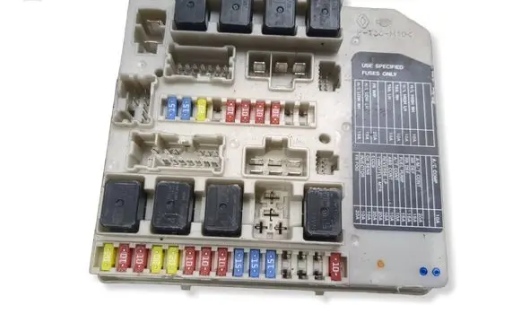 Nissan Micra Fuse module 284B7AX615