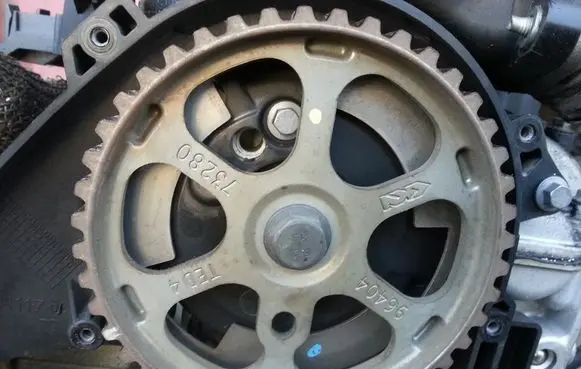 Ford Focus Timing chain sprocket G8DB
