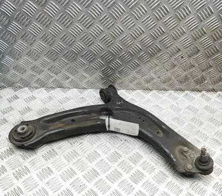 Volkswagen PASSAT B8 Front lower control arm/wishbone 3Q0407152E