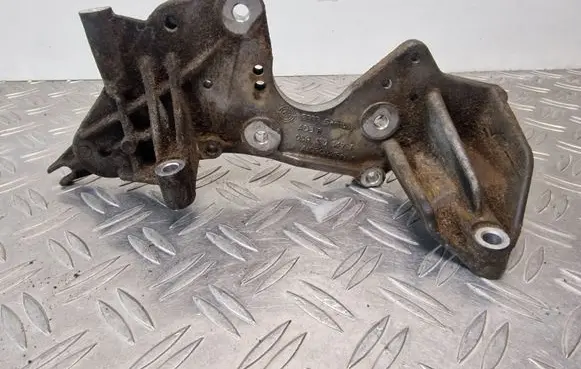 Audi A6 S6 C6 4F Fuel pump bracket 059130147P