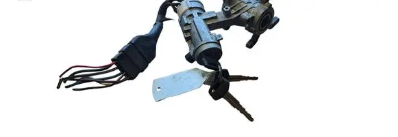Toyota Corolla E80 Ignition lock 45020161