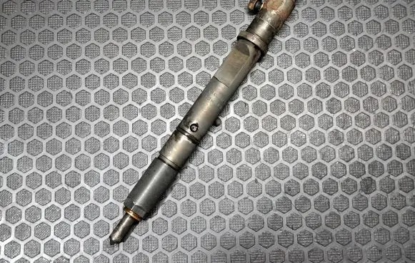 Audi A6 S6 C5 4B Fuel injector 059130201G 0432133786