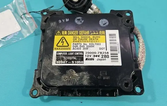 Toyota Avensis T270 Headlight ballast module Xenon 85967-51050 IMPRK1486948