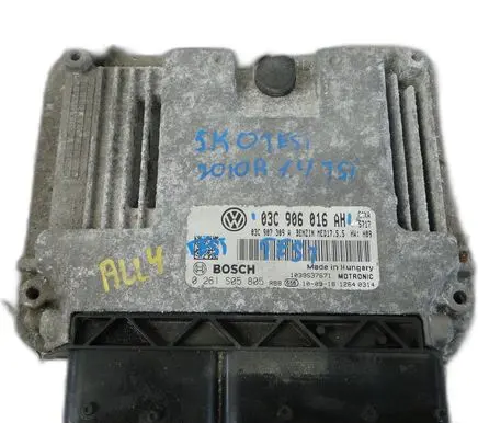Volkswagen Golf VI Engine control unit/module