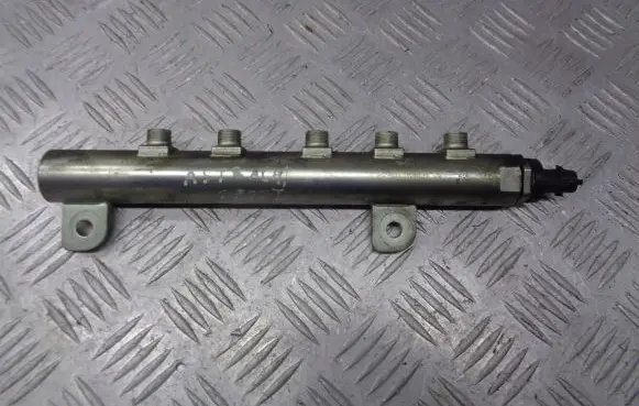 Opel Astra H Fuel main line pipe 55197370