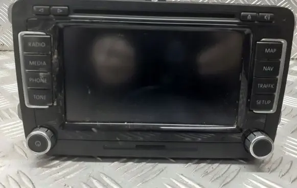 Volkswagen PASSAT B6 Radio/GPS head unit trim 1T0035680A