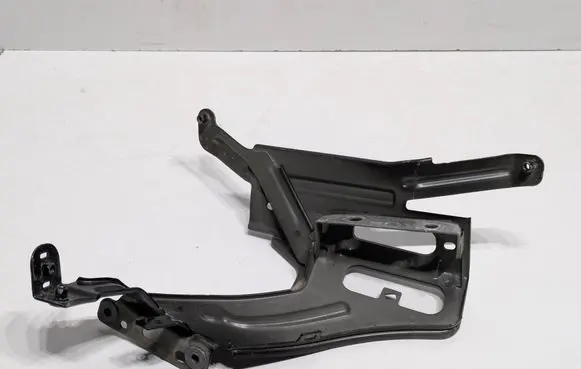 Audi A6 S6 C7 4G Fender mounting bracket 4K0821132