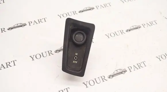 BMW 1 E81 E87 AUX in-socket connector 9110412