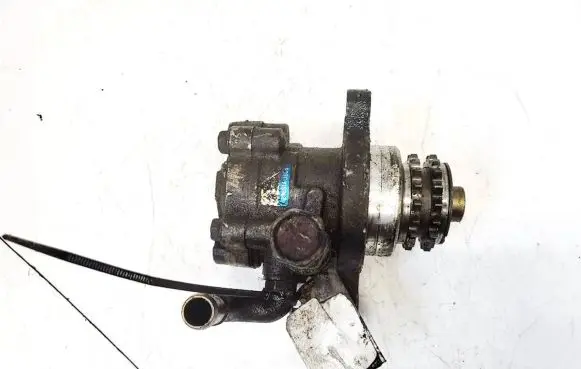 Nissan Almera Tino Power steering pump 12121004 4u105