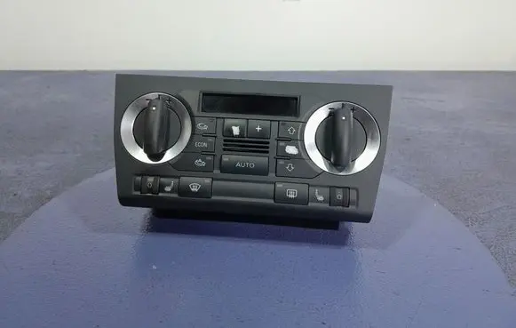Audi A3 S3 A3 Sportback 8P Climate control unit 8P0820043AD