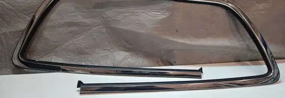 Chrysler Pacifica Rear side glass trim 68227297AD 68227296AD
