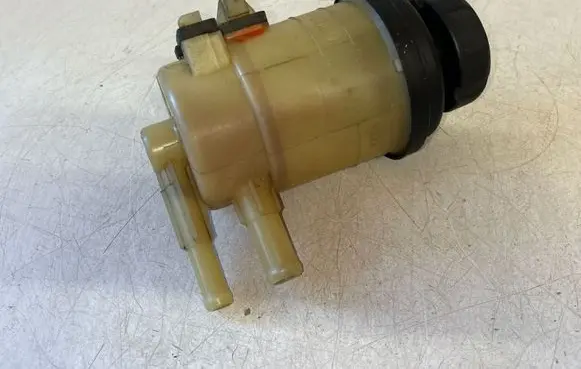 KIA Sportage Power steering fluid tank/reservoir 