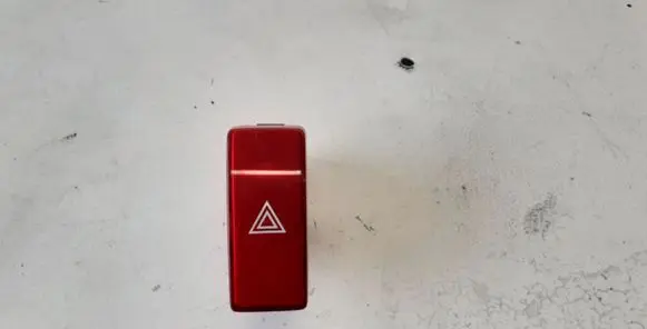 Honda CR-V Hazard light switch M33808