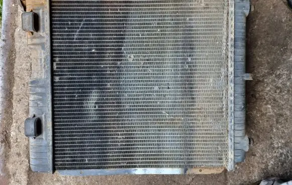 Mercedes-Benz 207 310 Coolant radiator 6015005203
