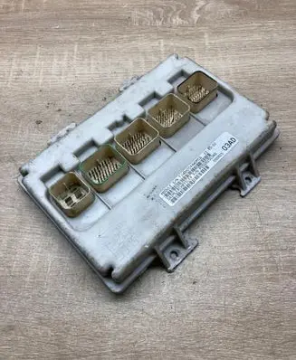 Chrysler Voyager Central body control module P05082503AD 05082503AD