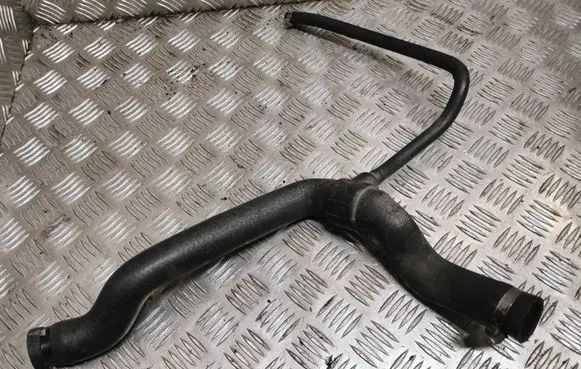 Audi A6 S6 C4 4A Engine coolant pipe/hose 4A0121