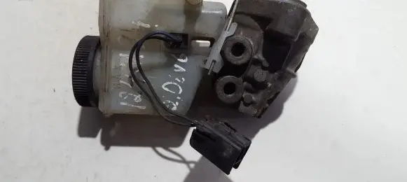 Mazda Xedos 9 Master brake cylinder