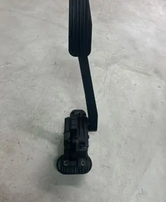 Volvo S60 Accelerator throttle pedal 9496822 00776902 B121