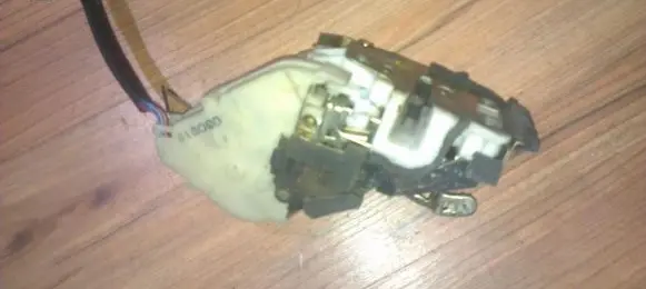 Front door lock