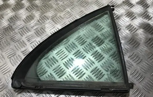 Mercedes-Benz E W210 Rear side window