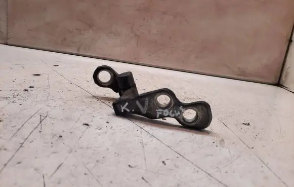 Ford Focus Front door upper hinge