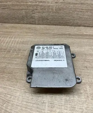 Volkswagen Polo Airbag control unit/module 1C0909605K 5WK43125