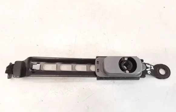 Toyota Previa (XR30, XR40) II Seat belt height adjuster 