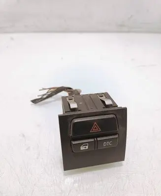 BMW 3 E90 E91 Hazard light switch 6945653 6131