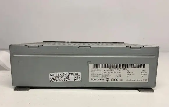 Audi Q7 4L Radio/CD/DVD/GPS head unit 4E0035541S