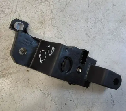 BMW 5 E60 E61 Tail light bulb cover holder 19528502