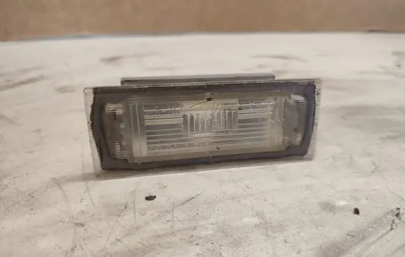 Hyundai Sonata Number plate light 925013K0