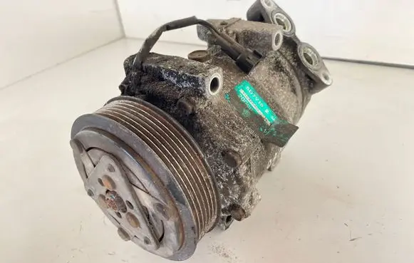 Mazda 3 I Air conditioning (A/C) compressor (pump) 3M5H19D629SA