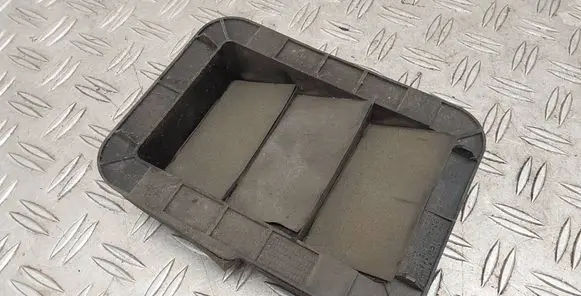 Toyota Verso Quarter panel pressure vent 629400F010
