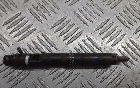 Nissan Micra Fuel injectors set 8200567290