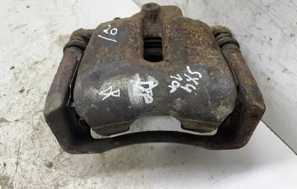 Suzuki SX4 Front brake caliper