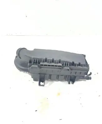 Peugeot 308 Air filter box 9805057080
